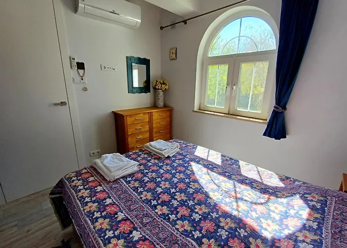 Anna Tg By In Lejlighed Tavira